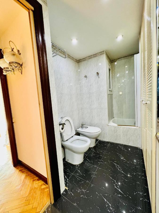 Your Second Home In Barcelona With Private Room And Private Bathroom Close To Montjuic, Pl Espana, La Rambla, Ferry Port Exterior foto